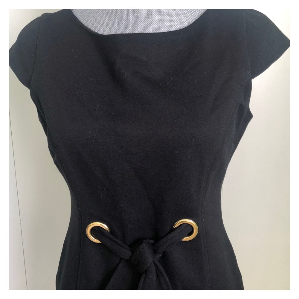 JUST .... TAYLOR BLACK DRESS - Picture 4 of 6